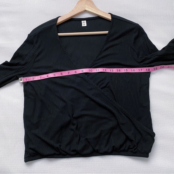 BP Black Ribbed Flared Parted Sleeve Surplice Top - Picture 4 of 12